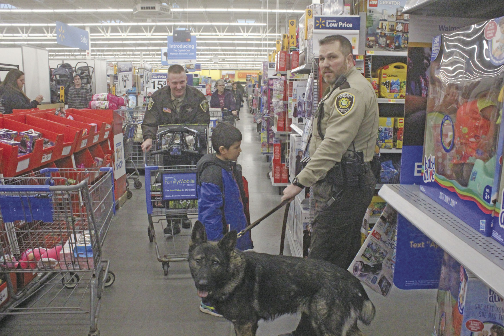 Princeton Walmart Cop Shop Xmas 8060.jpg